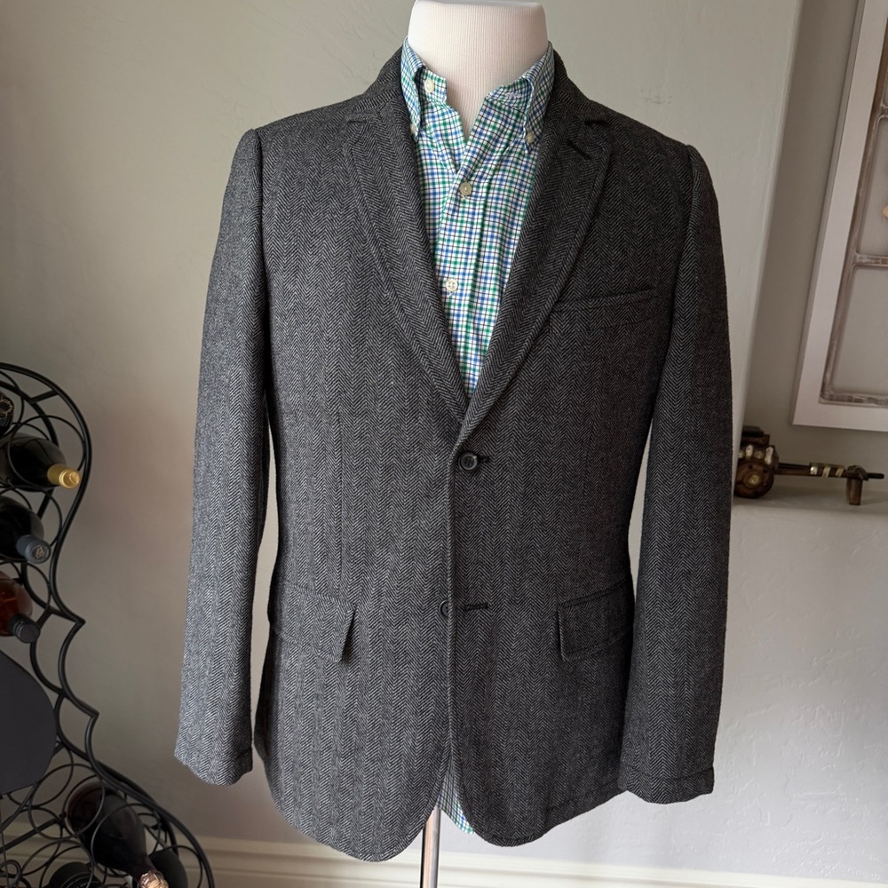 Tommy‎ Hilfiger Men's Slim Fit  Gray Herringbone Wool Blend Blazer Size Small